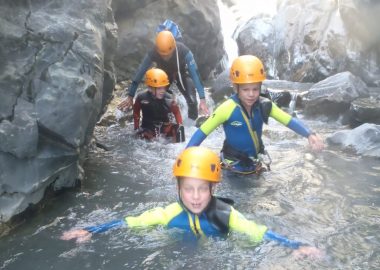 Canyoning famille – Odile Martin Cocher – Aventure Verticale La Meije