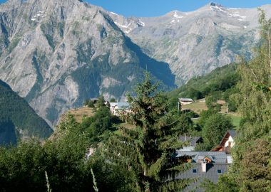 Bezoek aan de gehuchten – Wandeling vanuit Les Cours