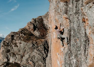 Escalade en falaise autour du Refuge de la Fare