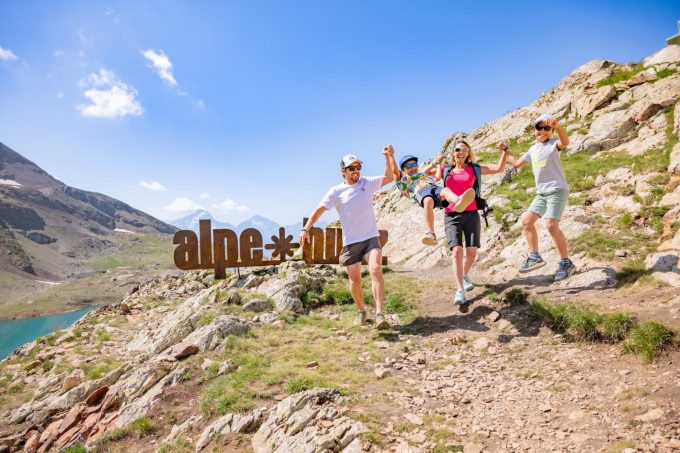 Sport- en vrijetijdsactiviteiten in de zomer – Famille_Alpe d’Huez