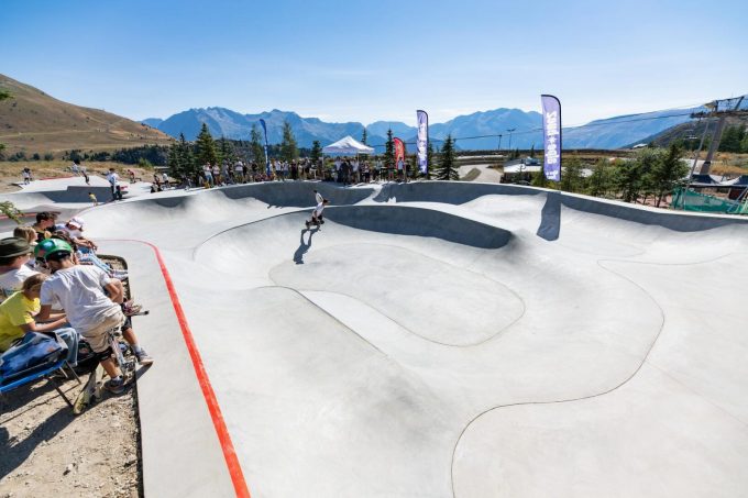 Sport- en vrijetijdsactiviteiten in de zomer – Famille_Alpe d’Huez